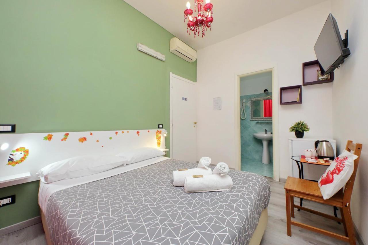Lucky Holiday Rooms Řím Exteriér fotografie